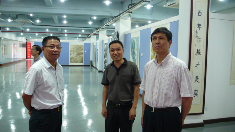 2012年5月30日，中央文史馆书画院王俊山院长到本院调研