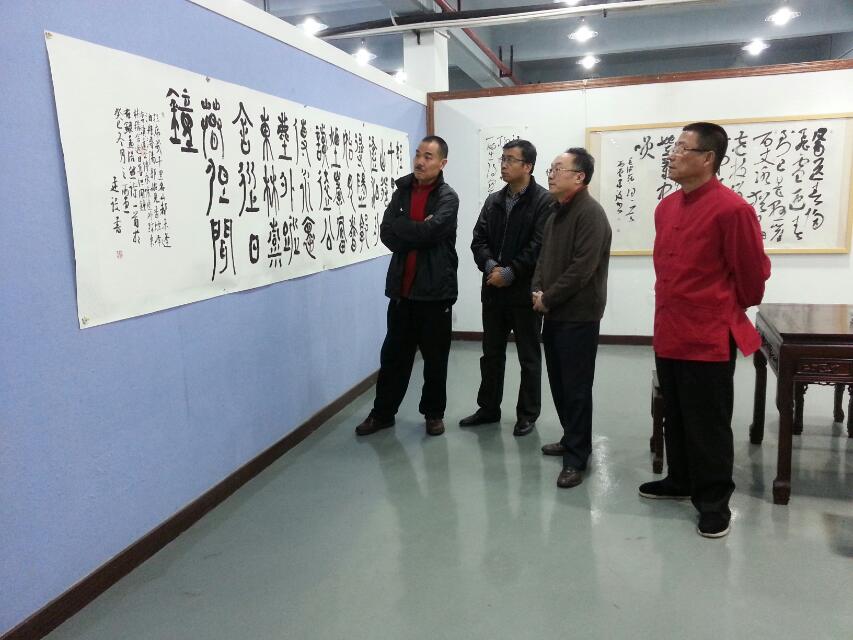 2014年1月4日，天津美院教授、院长、中国美协理事、版画艺委会主任姜陆等一行到